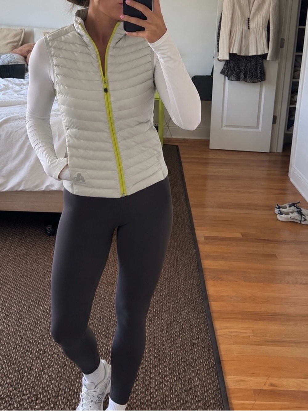 Eddie Bauer Lightweight White Quilted Vest with Neon Yellow Zip